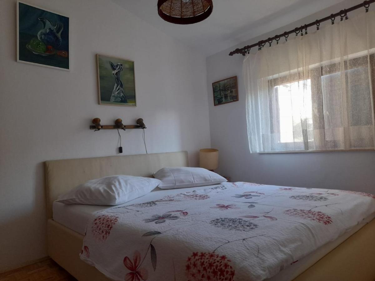 Apartments Mirjana Новий Винодольський Екстер'єр фото
